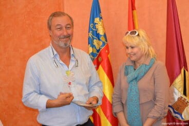Recepción a los miembros de compañías de teatro internacional en Dénia – reconocimiento a Mario Passero