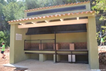 Inauguración El Pinaret La Xara – zona de barbacoa