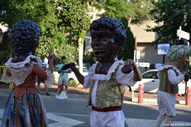 08 bailes del corpus denia 2017 cabezudos