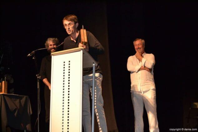16 cloenda de la 27 mostra de teatre ciutat de denia mencion especial a almadrava teatre