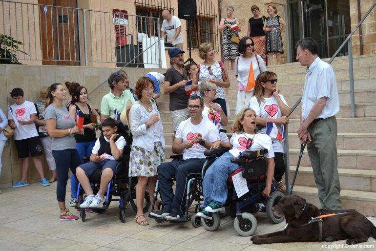 Ciclistas solidarios a favor de Condenados Al Bordillo - usuarios de Condenados