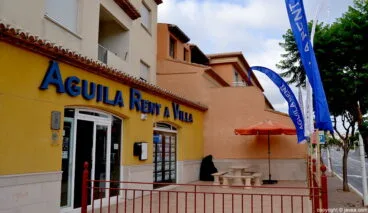 aguila rent a villa javea