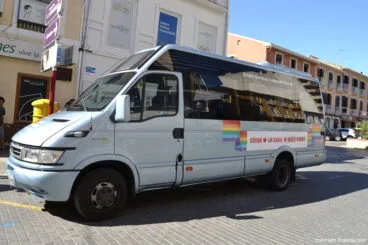 Autobús por la diversidad en Dénia