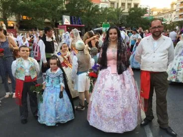 cargos de les roques en la ofrenda de alicante