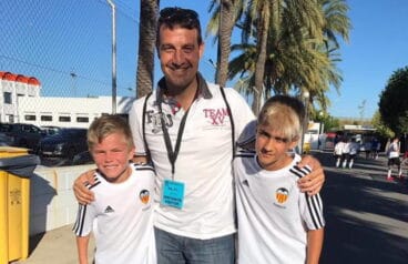 hector cario y pepe pastor junto a su entrenador