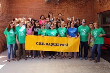 huelga de educadores en el colegio raquel paya