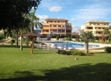 jardin y piscina comunitaria vacation villas