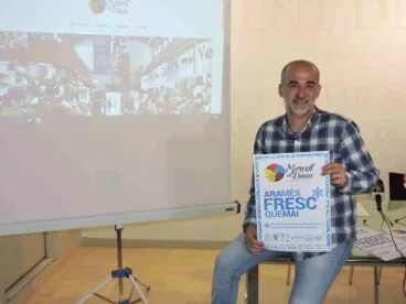 Javier Scotto presenta la nueva imagen del Mercat Municipal en internet