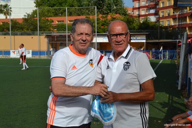 Aprosdeco valoró positivamente la 'Tarde del fútbol por la igualdad' disputada en el Rodat 9 javier subirats junto a miguel angel adorno