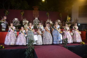 les falleres majors de denia en la presentacio de sant vicent del raspeig