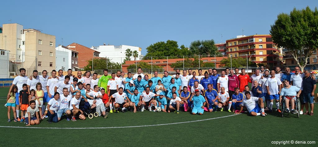Aprosdeco valoró positivamente la 'Tarde del fútbol por la igualdad' disputada en el Rodat 1 los equipos participantes en el partido benefico