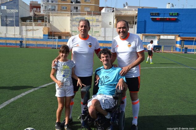 Aprosdeco valoró positivamente la 'Tarde del fútbol por la igualdad' disputada en el Rodat 11 pascual cervantes con subirats y juarez