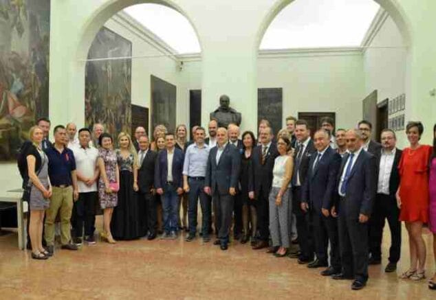 recepcion en el ayuntamiento de parma
