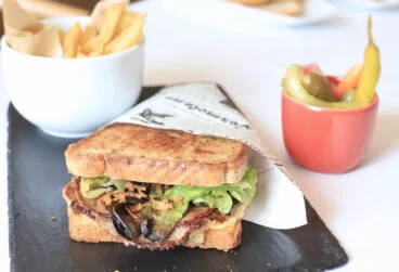 Sandwiches y bocadillos en A Vora Mar Lounge Bar, de  Restaurant Noguera