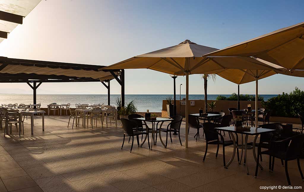 Terraza frente al mar Restaurant Noguera