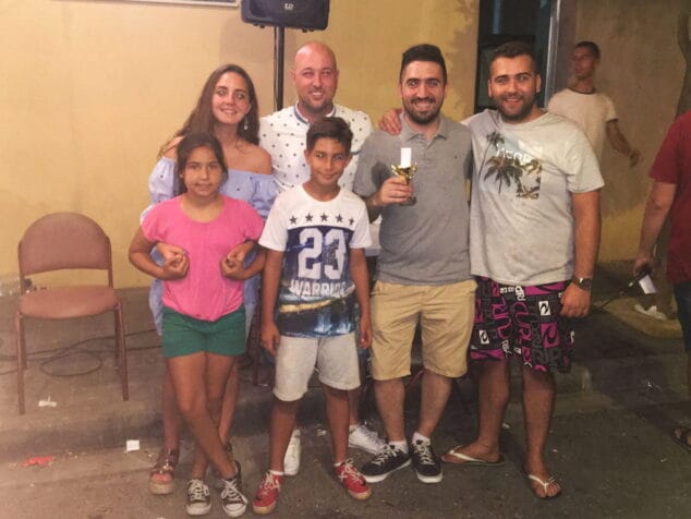 David y Pablo ganan el torneo de futbolín de la Falla Diana 3 torneo de futbolin falla diana subcampeones