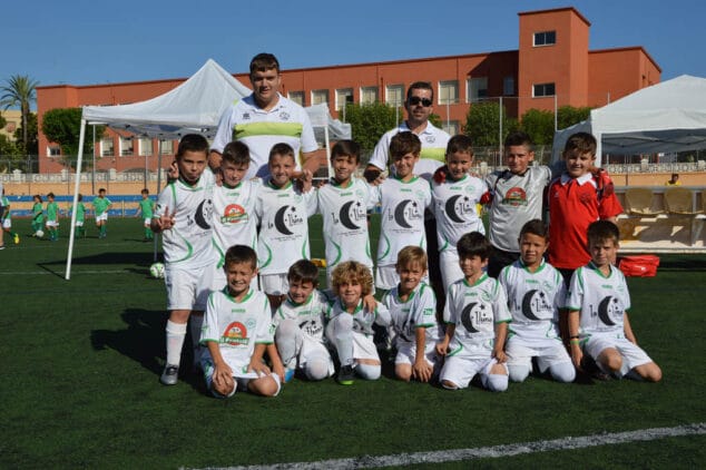 La Escuela Municipal FB Dénia A gana el 'VI Memorial Juan Villalba' de fútbol 8 5 torneo prebenjamines vi memorial juan villalba el verger