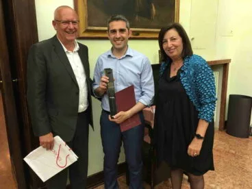 Vicent Grimalt y Pepa Font con el alcalde de Parma