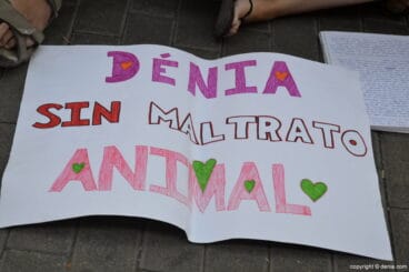 Manifestación antitaurina en Dénia – cartel