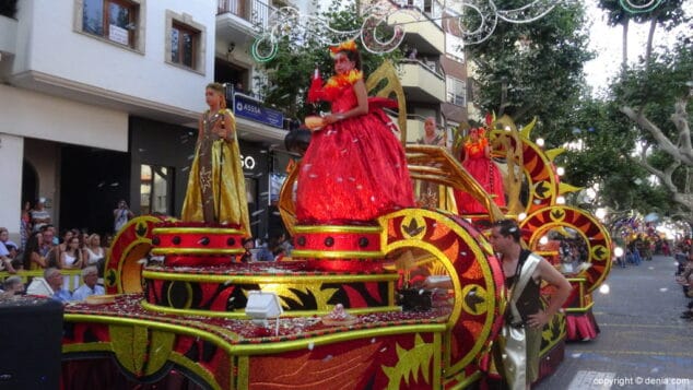 04 carrozas denia 2017 carroza de la falla diana
