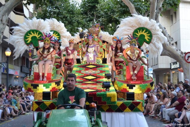 05 carrozas denai 2017 carroza de darrere del castell