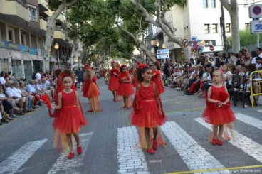 Carrozas Dénia 2017 – Comparsa de la falla Diana