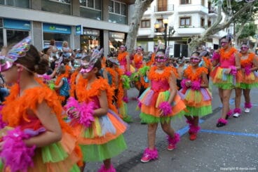 Carrozas Dénia 2017 – Comparsa de París Pedrera