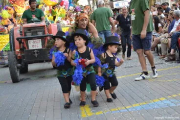 Carrozas Dénia 2017 – Comparsa infantil de Baix la Mar