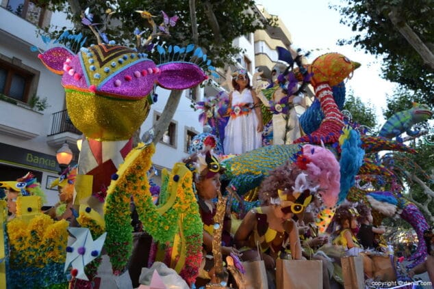 08 carrozas denia 2017 carroza infantil de baix la mar