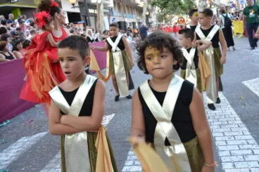 Carrozas Dénia 2017 – Comparsa de la falla Diana