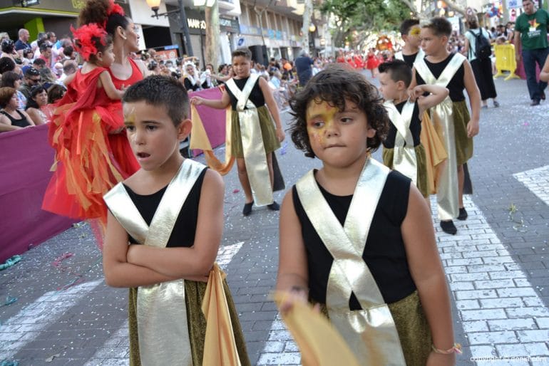 Carrozas Dénia 2017 - Comparsa de la falla Diana