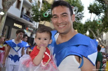 Carrozas Dénia 2017 – Comparsa de la falla Centro