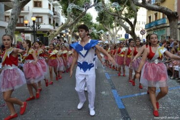 Carrozas Dénia 2017 – Comparsa de la falla Centro