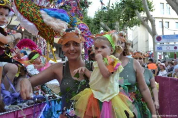Carrozas Dénia 2017 – Comparsa infantil de Baix la Mar