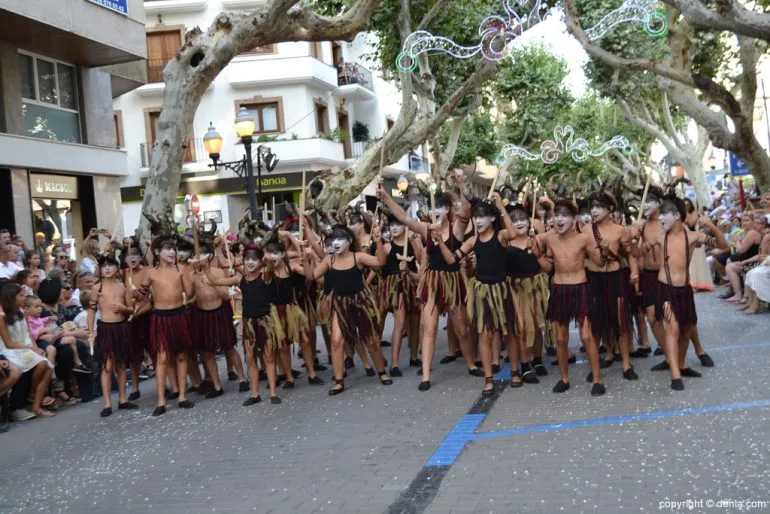 Carrozas Dénia 2017 - Comparsa de la falla Port Rotes