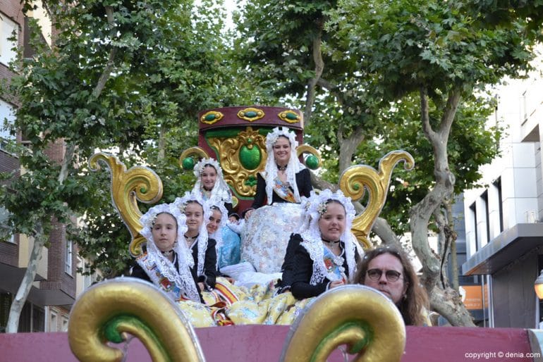 Carrozas Dénia 2017 - Carroza de las Belleas del Foc de Alicante
