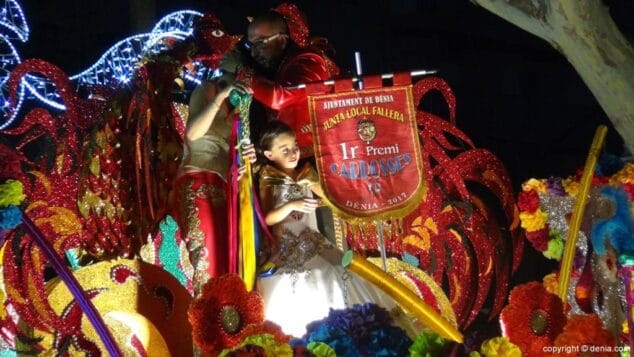 13 carrozas denia 2017 les roques gana el primer premio