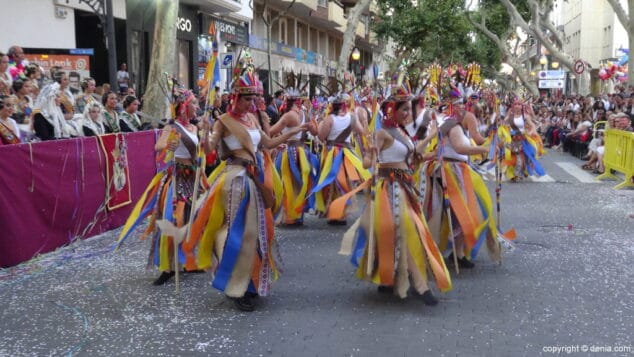 14 carrozas denia 2017 comparsa de baix la mar