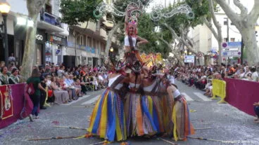 Carrozas Dénia 2017 – Comparsa de Baix la Mar