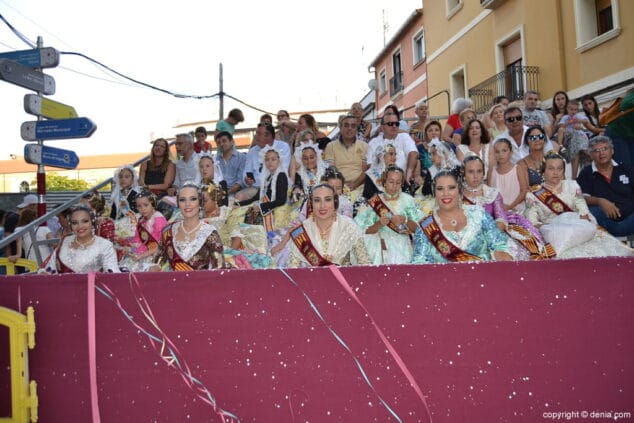 15 carrozas denia 2017 cortes de honor de las falleras mayores de denia