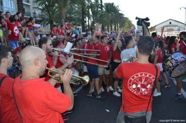 Segunda entrada de toros Dénia 2017 – Quintos con la charanga