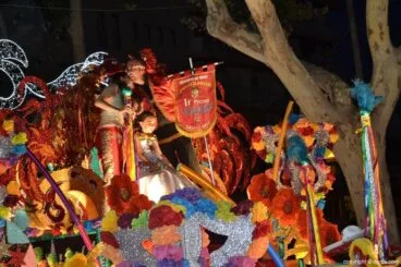 Carrozas Dénia 2017 – Les Roques gana el primer premio