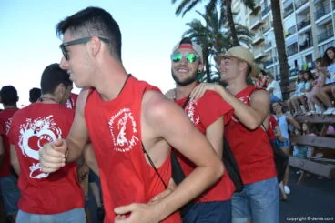 Segunda entrada de toros Dénia 2017 – quintos bailando