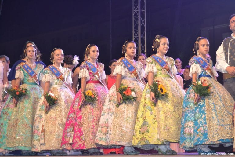 Acto del Día del Fallero Dénia 2017 - Corte de honor de Clara María Parejo