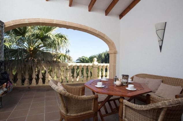 aguila rent a villa terraza