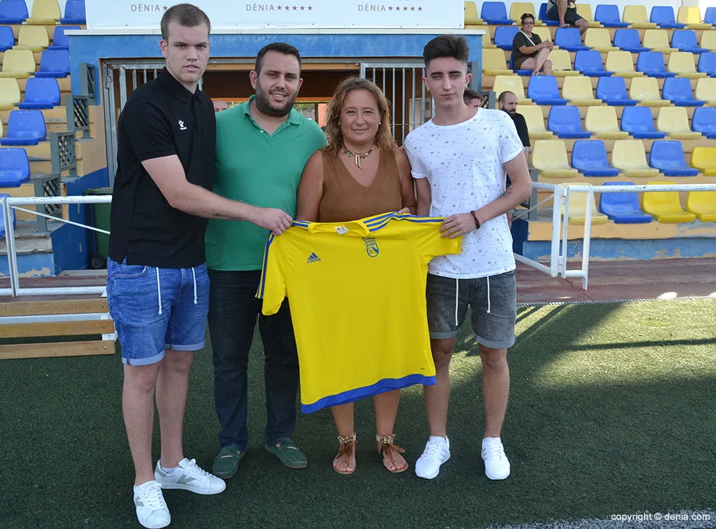 aldair junto a caballero llull y gema estrela