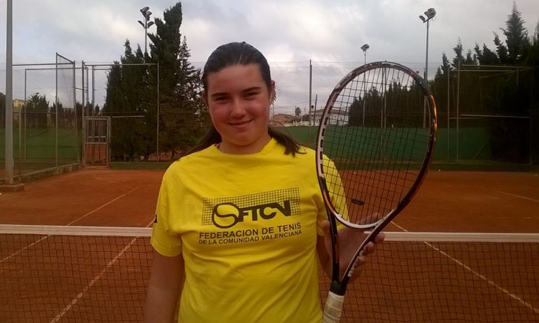 Andrea Redondo jugadora del Club Tenis Dénia