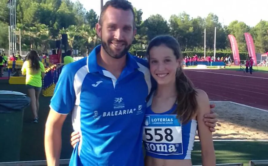 Ángela Moltó con su entrenador