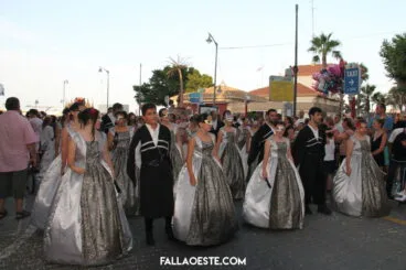 Comparsa de la falla Oeste