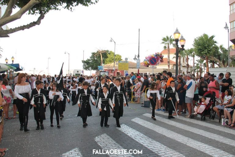 Comparsa infantil del Oeste